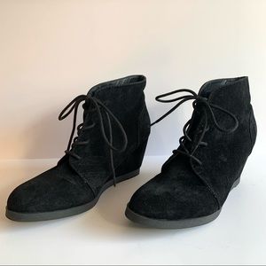 Madden Girl Black Wedged Shoes